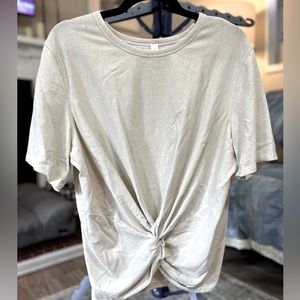 Lululemon Crescent T-Shirt Spark in Gold - 12
